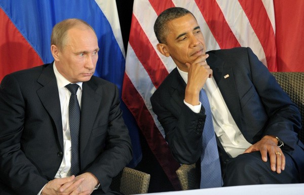 Президенты России и США провели телефонный разговор по кризису на Украине - ảnh 1